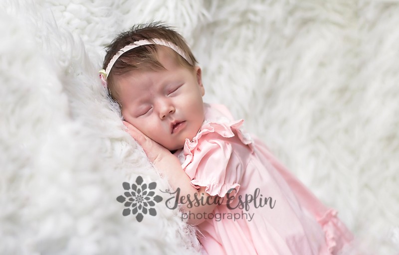 pink-newborn-girl-jessica-esplin-photo-daughter