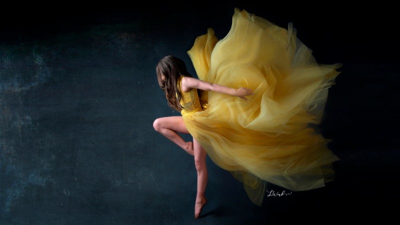 Yellow-dress-dancer-art-LWink-web