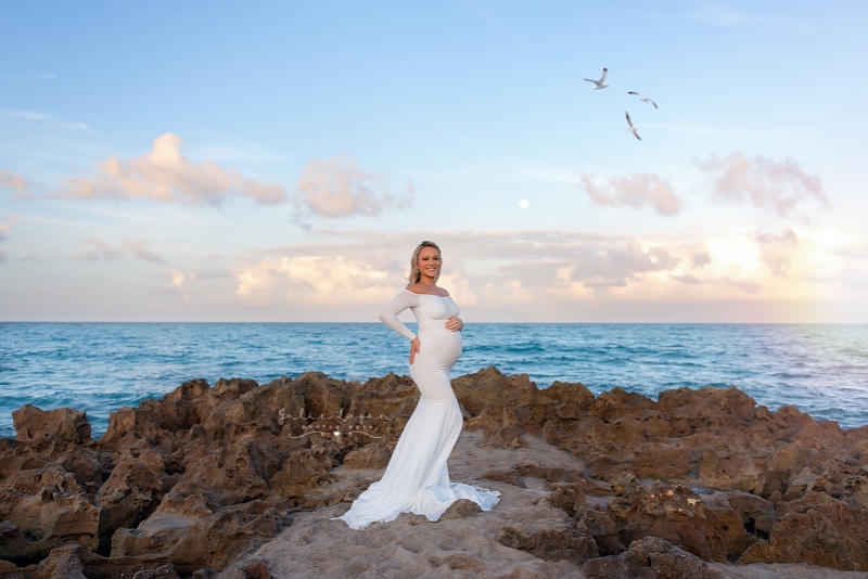 maternity-on-the-beach